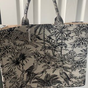Printed H&M tote